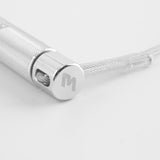 Detailaufnahme des Bmotion Speedrope-Griffs mit eingraviertem Logo und transparenter Kabelaufnahme aus Stahlseil.