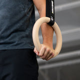 bmotion Turnring (Gym Ring) in der Hand - Griffposition für Calisthenics Training Detail