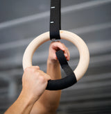 bmotion Turnring hochwertige Holz-Konstruktion mit schwarzem Gurt - Calisthenics Equipment Detail